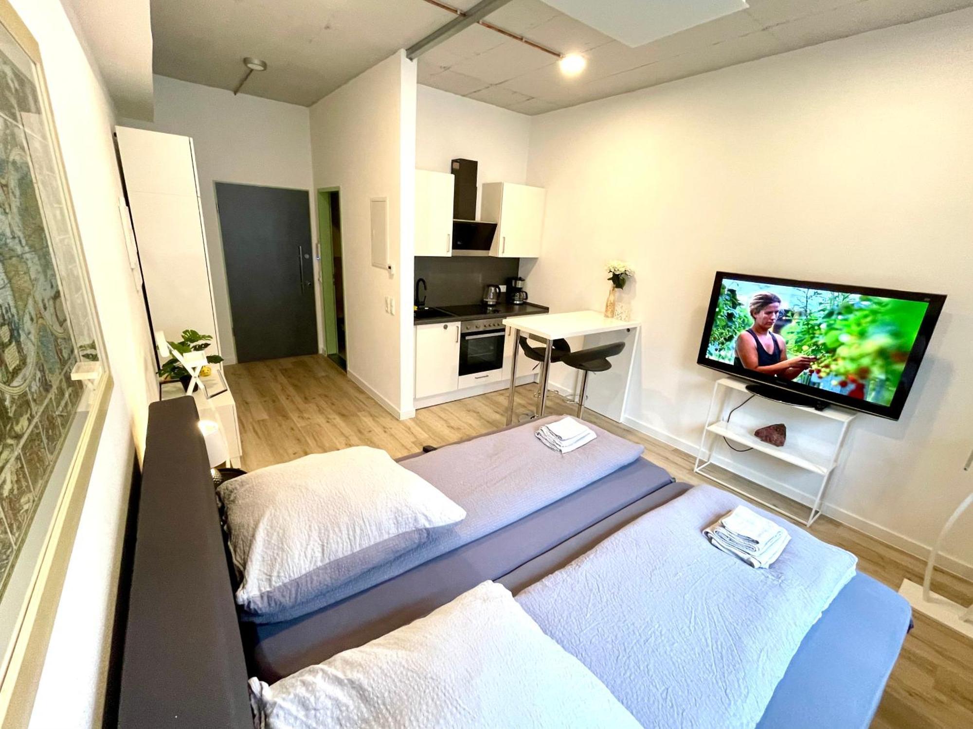 Neu Wunderschoenenes Weisses Apartament Am Schloessle Zentrum Goldstadt Pforzheim Exteriér fotografie