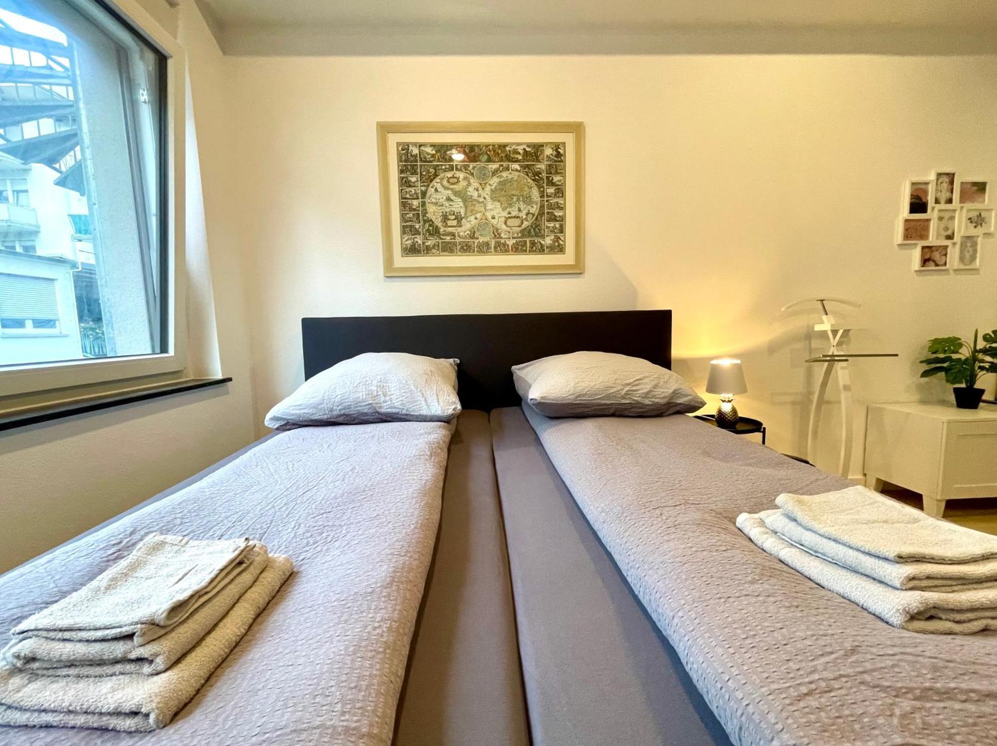 Neu Wunderschoenenes Weisses Apartament Am Schloessle Zentrum Goldstadt Pforzheim Exteriér fotografie