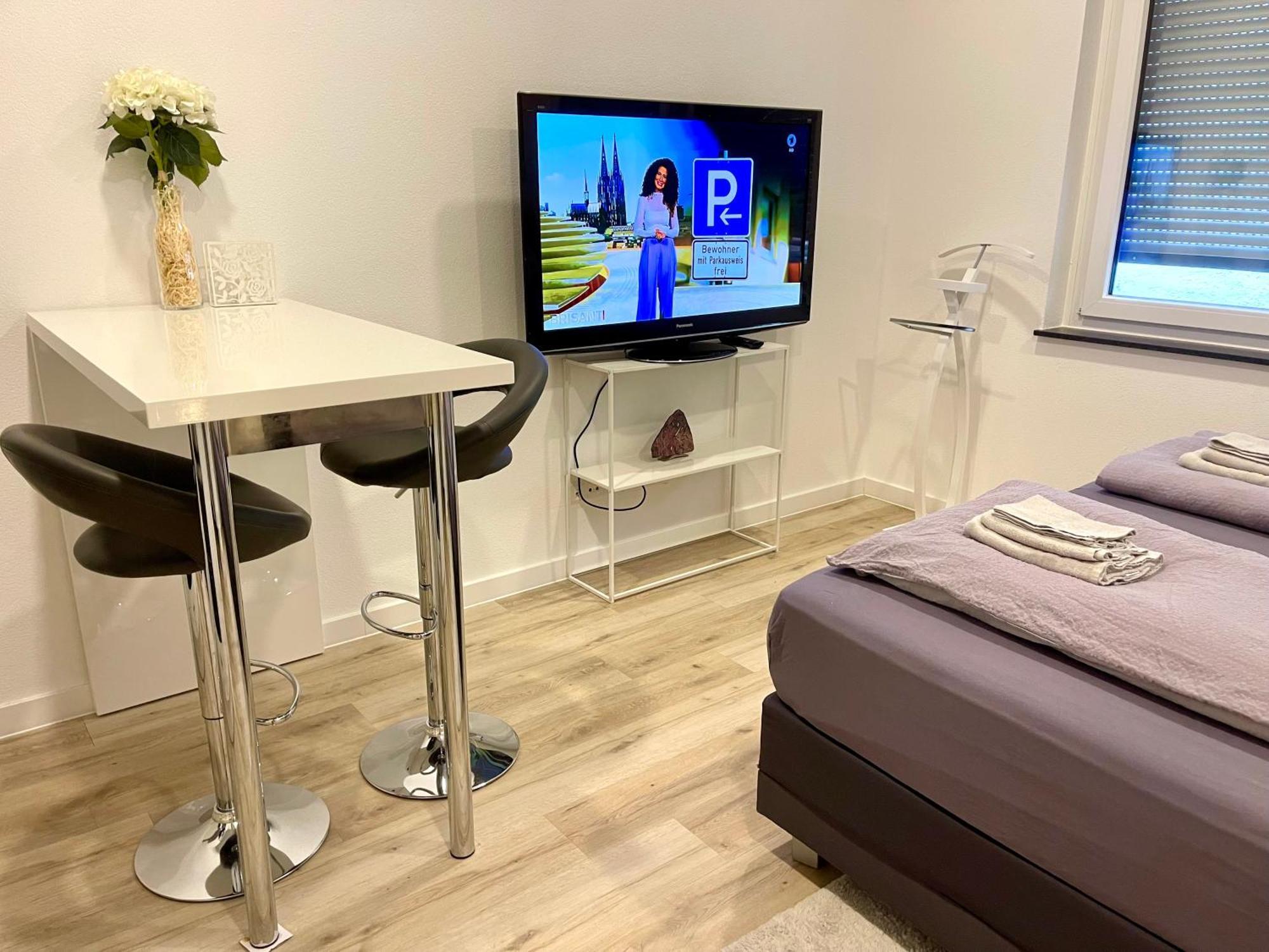 Neu Wunderschoenenes Weisses Apartament Am Schloessle Zentrum Goldstadt Pforzheim Exteriér fotografie