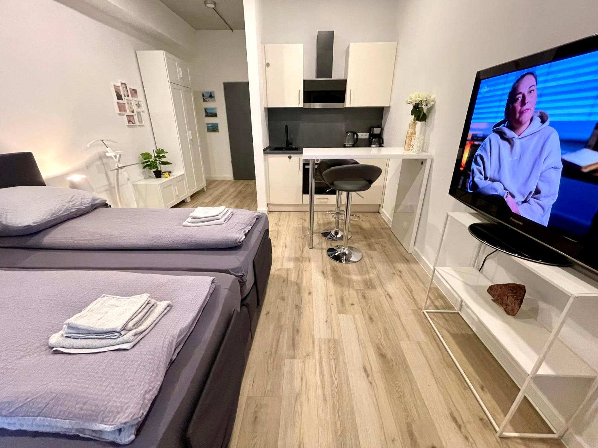 Neu Wunderschoenenes Weisses Apartament Am Schloessle Zentrum Goldstadt Pforzheim Exteriér fotografie