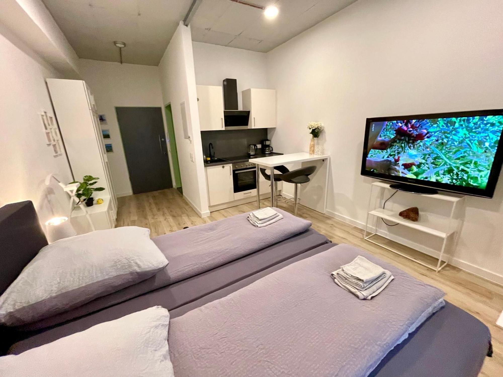 Neu Wunderschoenenes Weisses Apartament Am Schloessle Zentrum Goldstadt Pforzheim Exteriér fotografie