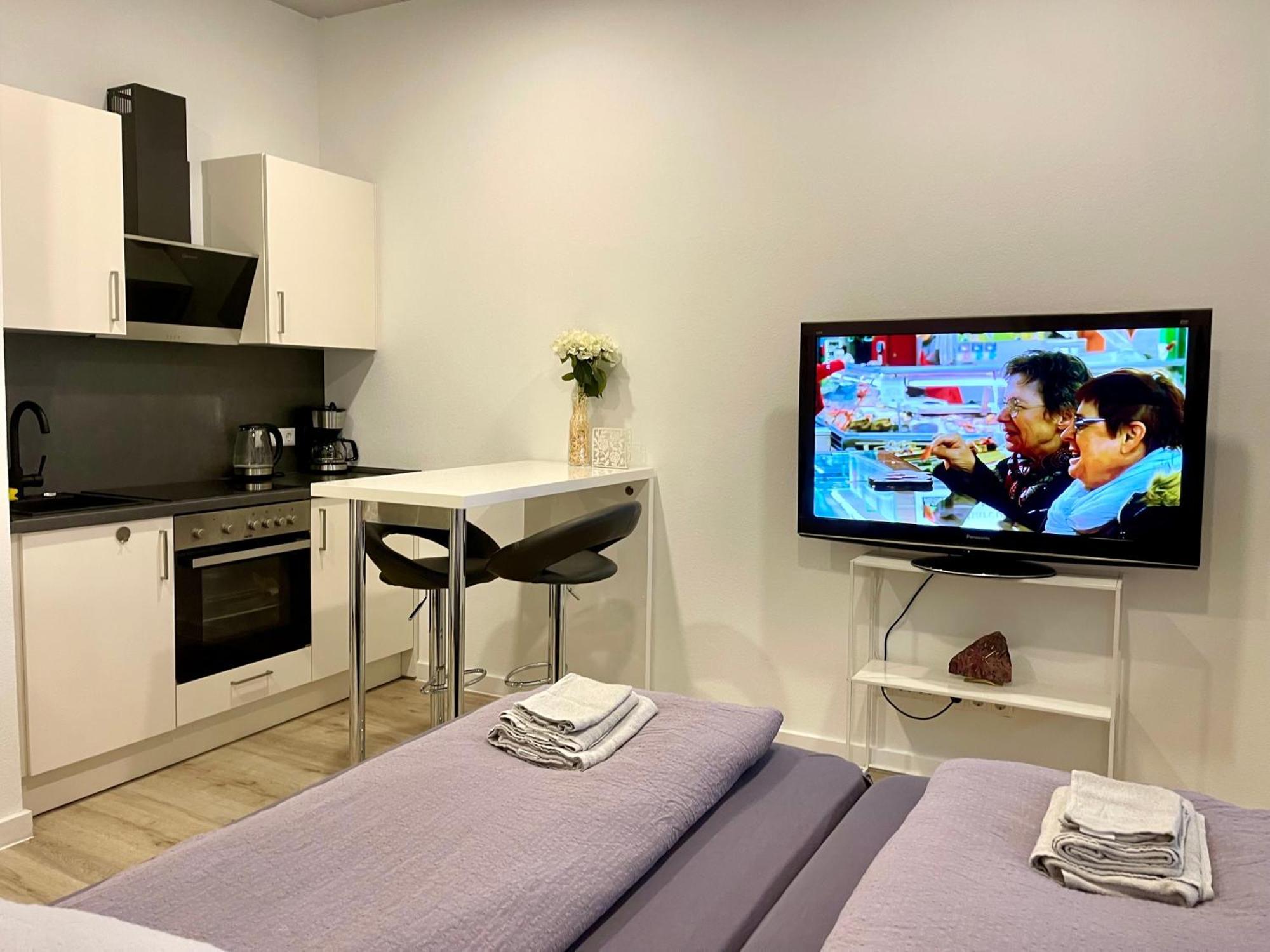 Neu Wunderschoenenes Weisses Apartament Am Schloessle Zentrum Goldstadt Pforzheim Exteriér fotografie